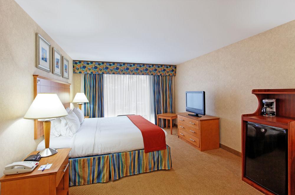 Holiday Inn Express Branford-New Haven By Ihg Exterior foto