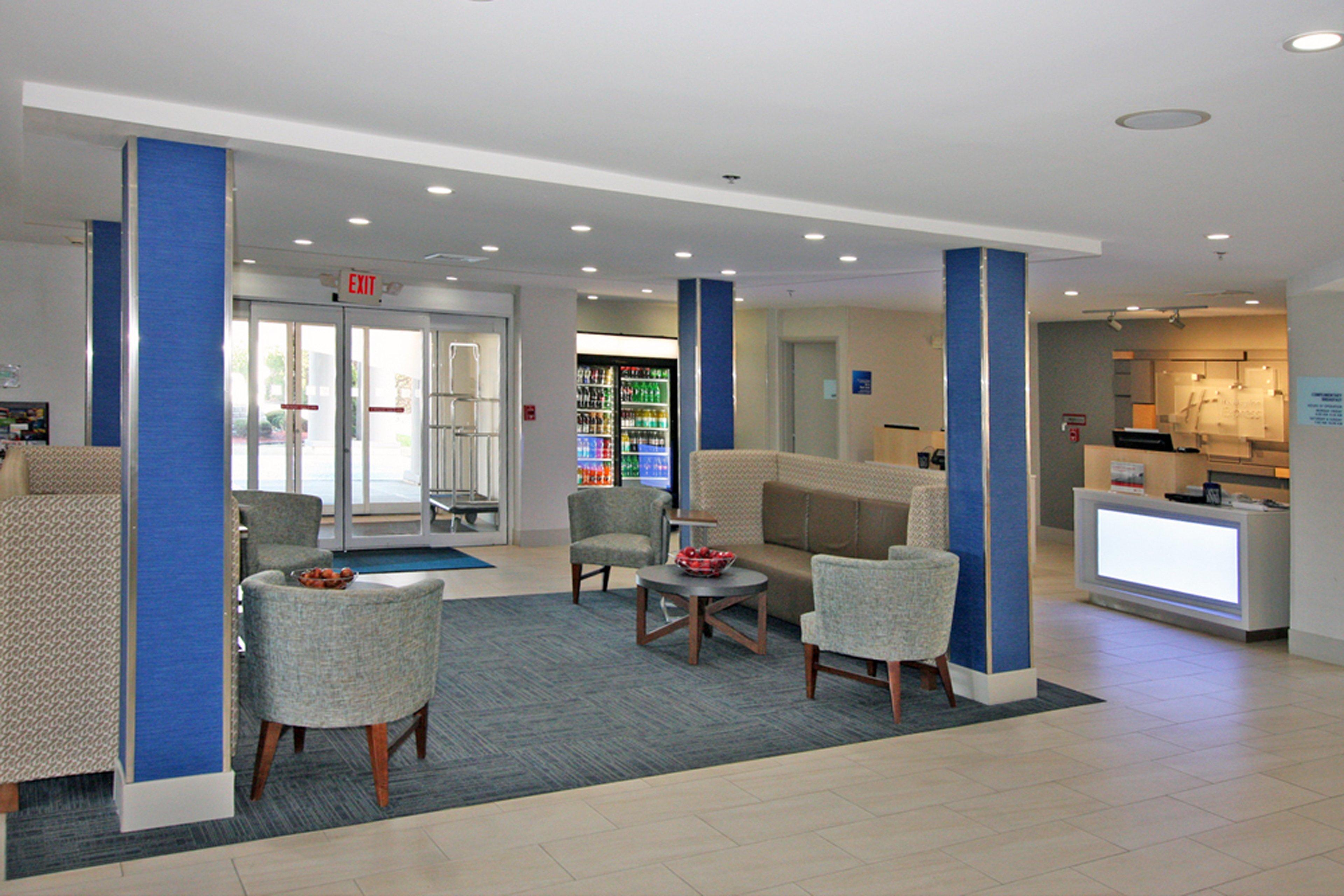 Holiday Inn Express Branford-New Haven By Ihg Exterior foto