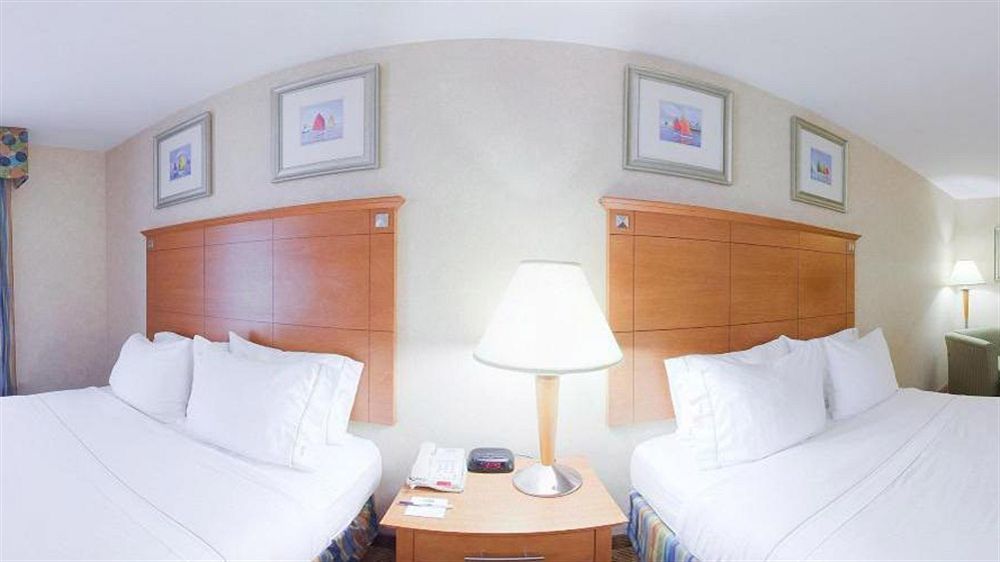 Holiday Inn Express Branford-New Haven By Ihg Exterior foto